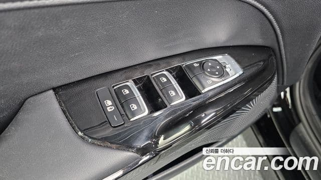 Kia K5 2023 — ფოტო 14/20