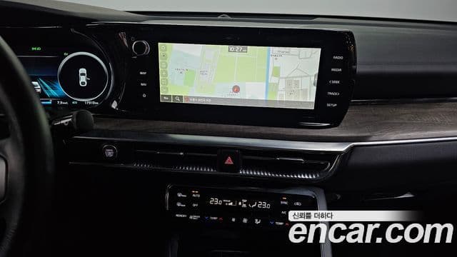 Kia K5 2023 — фото 16 из 20