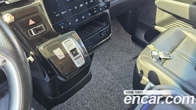 Hyundai Staria 2021 — Şəkil 9/20