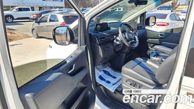 Hyundai Staria 2021 — Şəkil 10/20