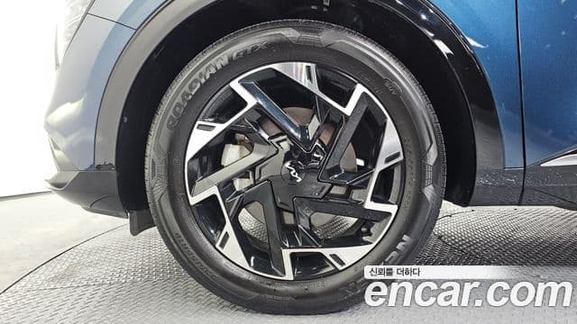 Kia Sportage 2021 — ფოტო 5/20