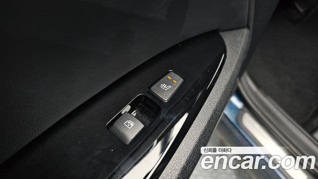 Kia Sportage 2021 — ფოტო 19/20