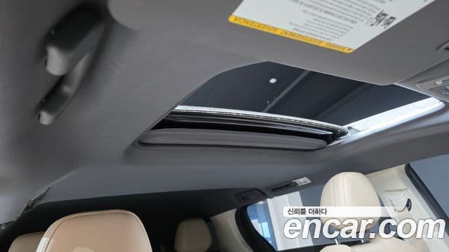 Toyota Sienna 2023 — Şəkil 17/20