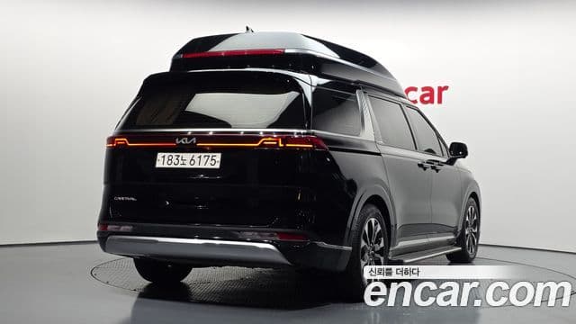 Kia Carnival 2021 — Фото 2/20