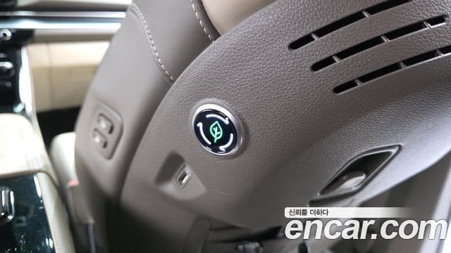 Kia Carnival 2021 — Фото 17/20