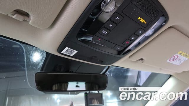 Kia Carnival 2021 — Фото 19/20