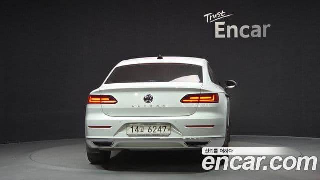 Volkswagen Arteon 2019 — Photo 10/20