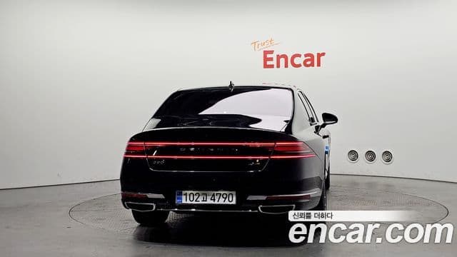 Genesis G90 2023 — ფოტო 8/20