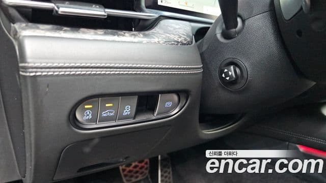Genesis G90 2023 — ფოტო 19/20