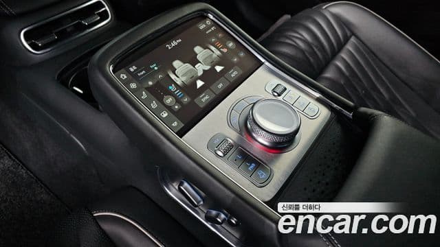 Genesis G90 2023 — ფოტო 13/20