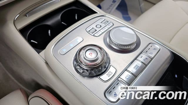 Genesis G90 2024 — ფოტო 19/20