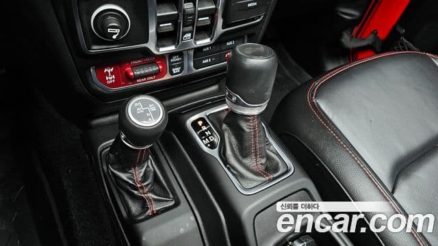 Jeep Wrangler 2022 — Фото 9/20