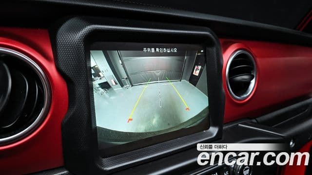 Jeep Wrangler 2022 — Фото 15/20