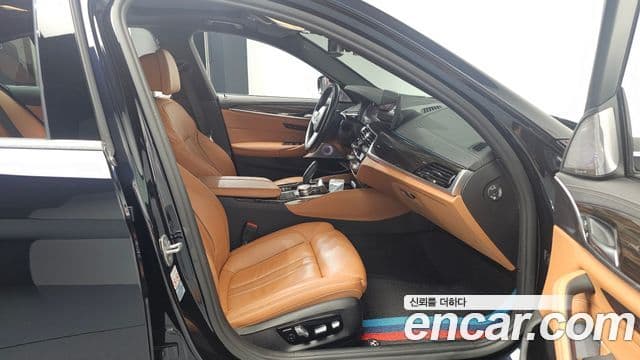 BMW 5 Series 2021 — ფოტო 11/20