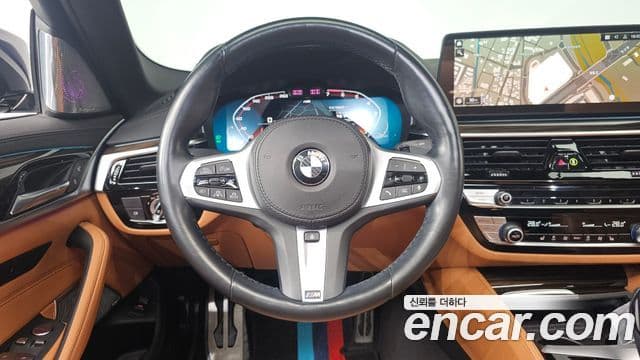 BMW 5 Series 2021 — ფოტო 13/20