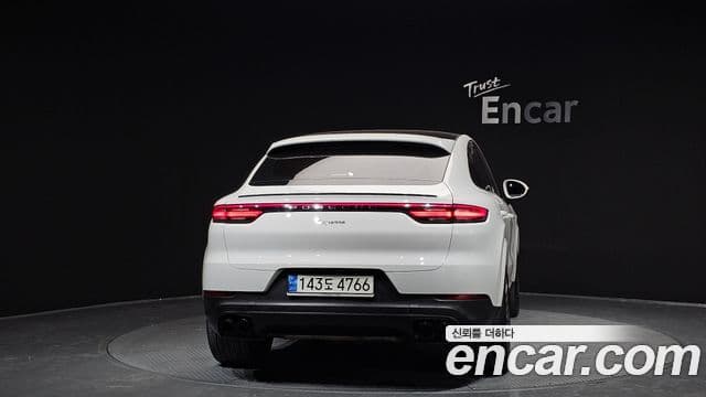 Porsche Cayenne 2021 — Şəkil 16/20