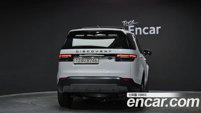 Land Rover Discovery 5 2018 — Şəkil 4/20