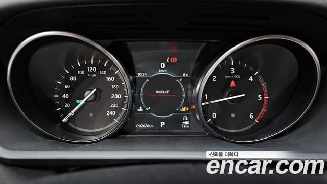 Land Rover Discovery 5 2018 — Şəkil 8/20