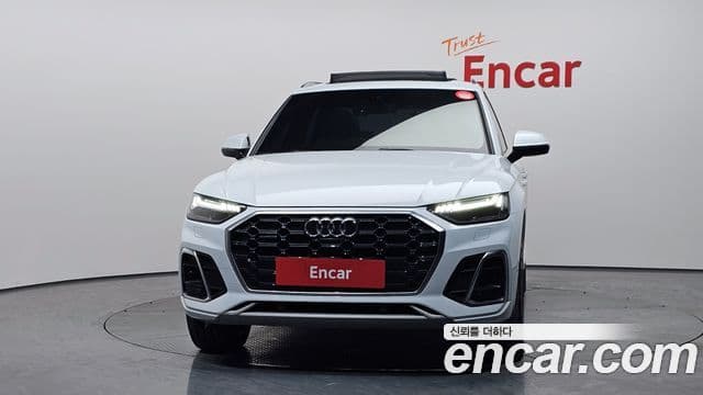 Audi Q5 2023 — Photo 2/20