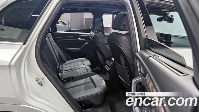 Audi Q5 2023 — Photo 15/20