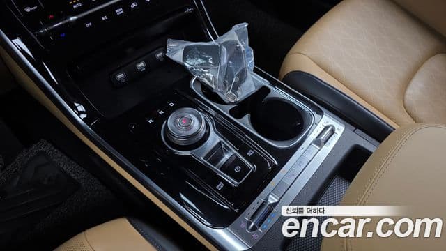 Kia Carnival 2022 — ფოტო 9/20