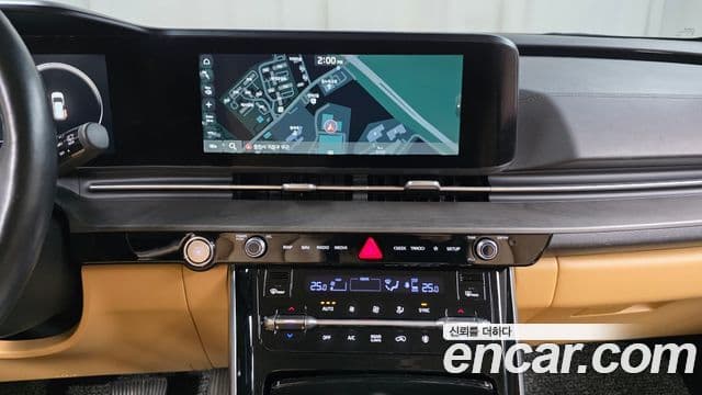 Kia Carnival 2022 — ფოტო 14/20