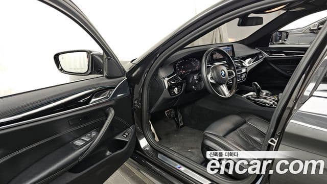 BMW 5 Series 2020 — Şəkil 10/20