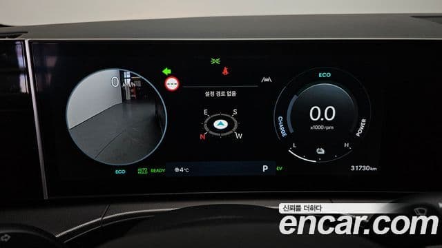 Hyundai Santa Fe 2024 — ფოტო 8/20