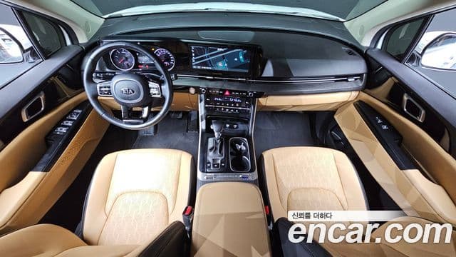 Kia Carnival 2021 — Фото 7/20
