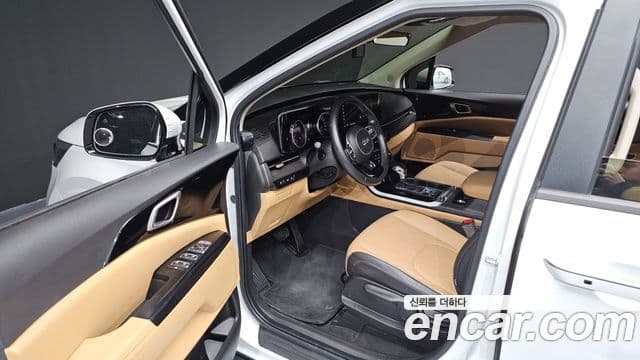 Kia Carnival 2021 — Фото 10/20