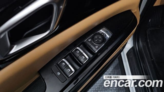 Kia Carnival 2021 — Фото 12/20