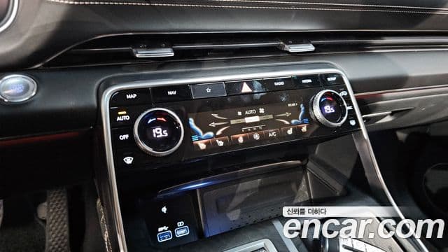Genesis GV80 2020 — фото 17 из 20