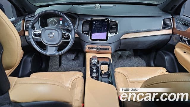 Volvo XC90 2020 — ფოტო 7/20