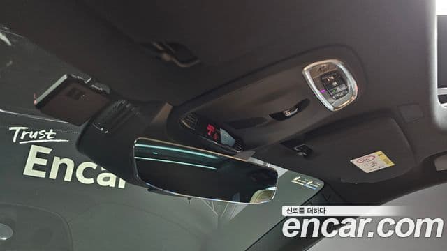 Volvo XC90 2020 — ფოტო 14/20