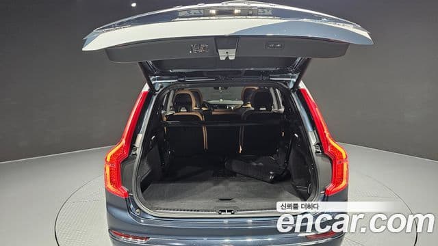 Volvo XC90 2020 — фото 19 из 20