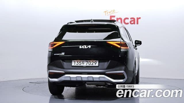 Kia Sportage 2021 — ფოტო 4/20