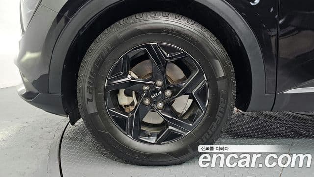 Kia Sportage 2021 — ფოტო 5/20