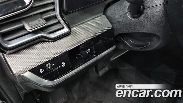 Kia Sportage 2021 — ფოტო 13/20