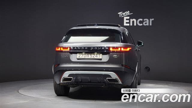 Land Rover Range Rover Velar 2018 — Фото 4/20
