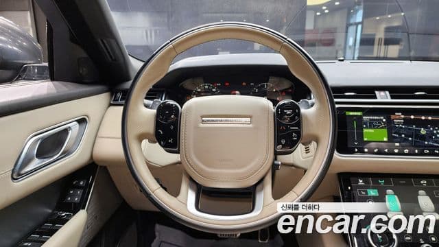 Land Rover Range Rover Velar 2018 — Фото 14/20