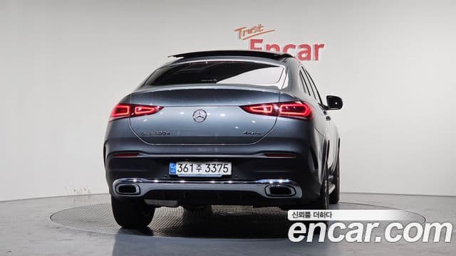 Mercedes-Benz GLE-Class 2021 — ფოტო 4/20
