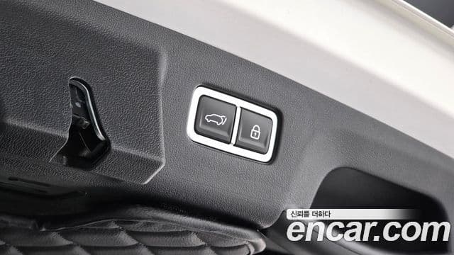 Kia Sorento 2020 — ფოტო 19/20
