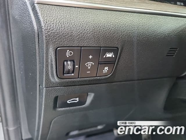 Kia K5 2020 — ფოტო 6/20