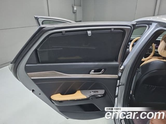 Kia K5 2020 — ფოტო 19/20
