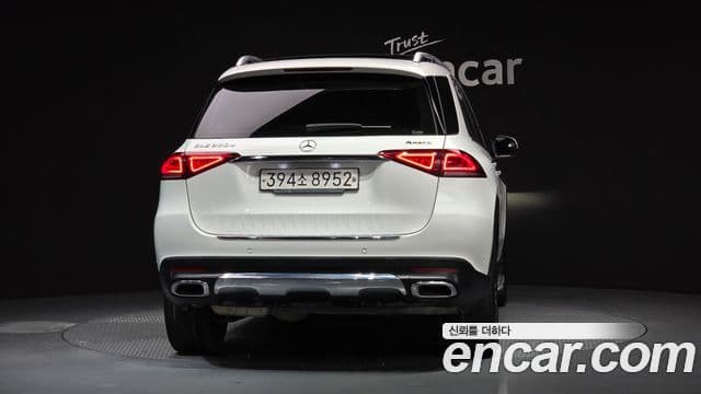 Mercedes-Benz GLE-Class 2020 — ფოტო 4/20