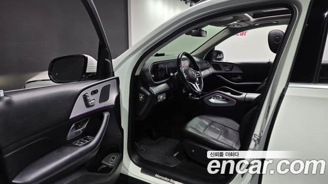 Mercedes-Benz GLE-Class 2020 — ფოტო 11/20