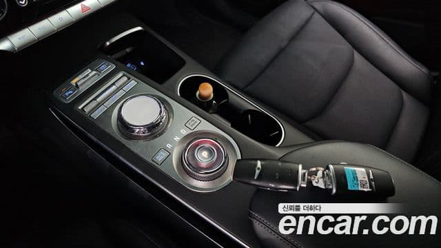 Genesis GV70 2021 — Şəkil 8/20