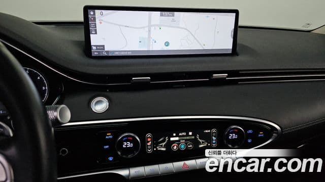 Genesis GV70 2021 — Şəkil 16/20