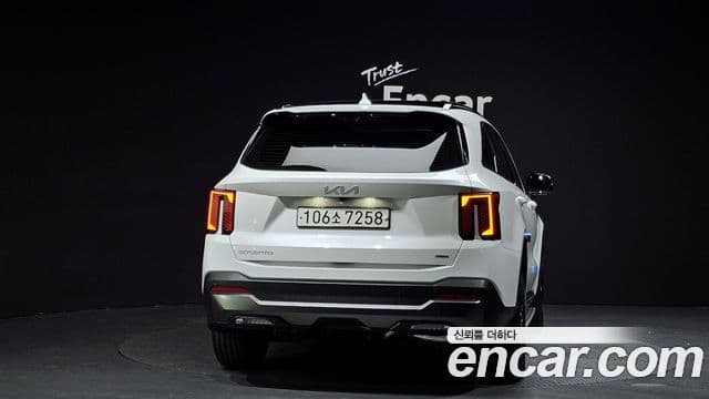 Kia Sorento 2024 — ფოტო 4/20