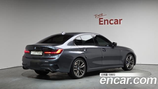 BMW 3 Series 2020 — ფოტო 2/20